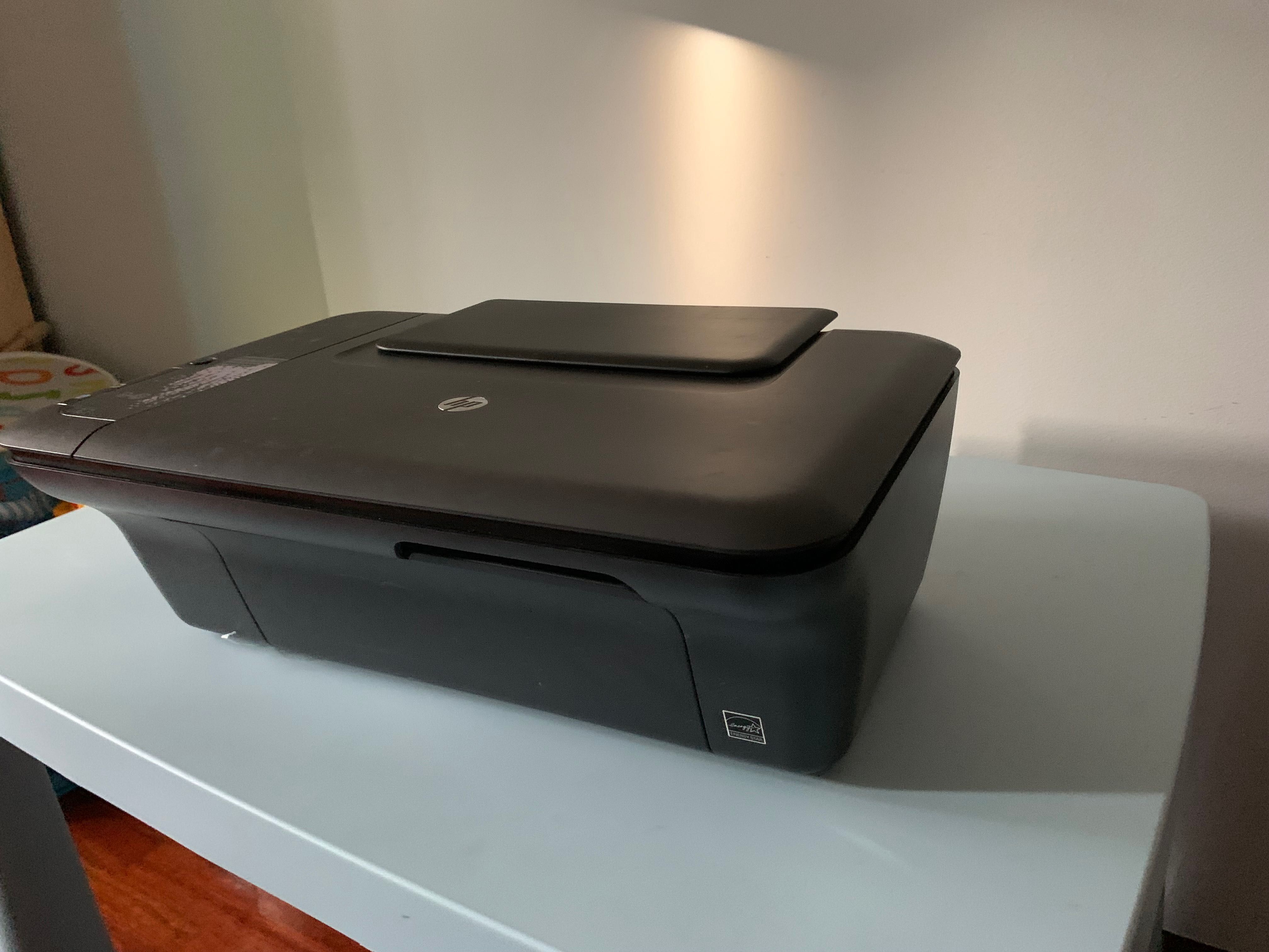 Impressora a cores HP Desckjet 2050