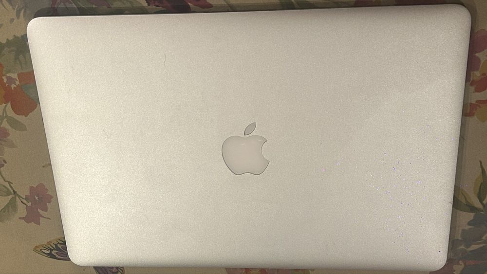 Macbook air 2014 em optimo estado posso tambem trocar por ipad.