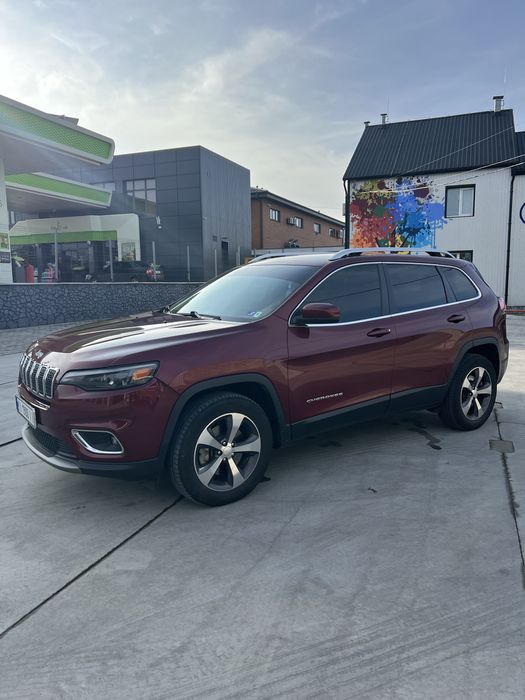 Jeep Cherokee 2019 3,2 Газ/бенз
