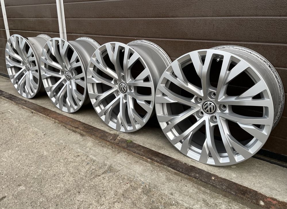 4x felgi aluminiowe Alufelgi 5x112 r18 et25 8J VW Volkswagen Oryginał