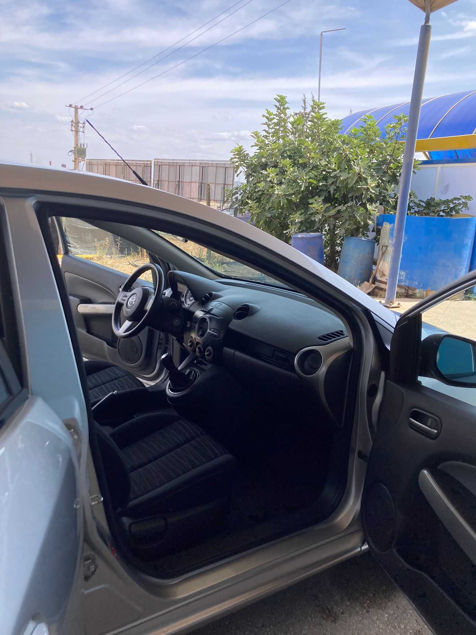 Mazda 2 1.3 gasolina 68 mil km 2009 excelente estado