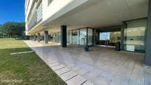 Loja com 100 m2 para Arrendar no Tagus Park