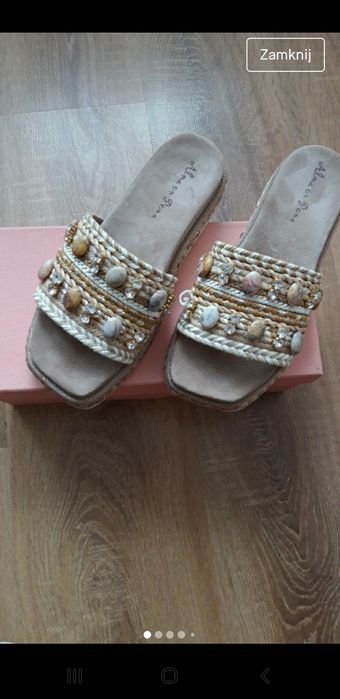 Klapki z Almy roz 37.