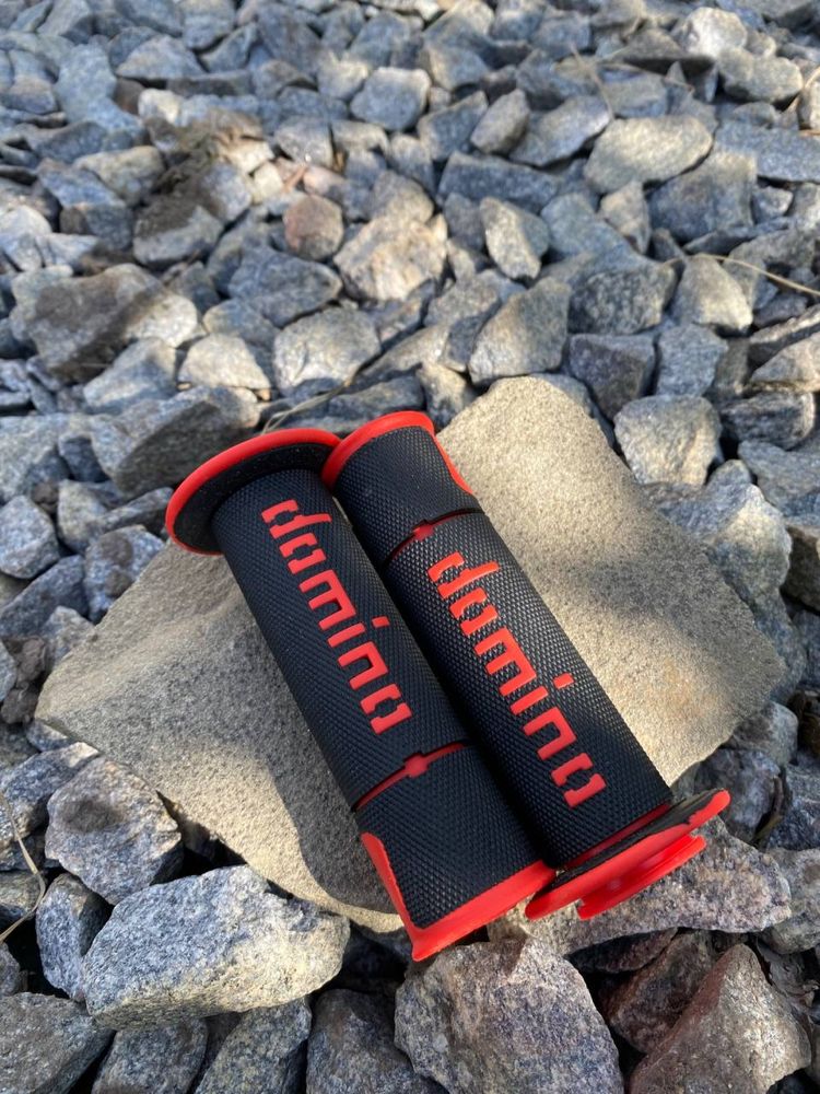 Гріпси на руль domino