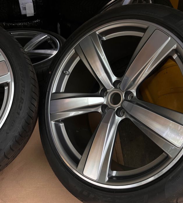 Oryginalne Felgi 21” Macan Exclusive Design Sport 95B 601 025 FE