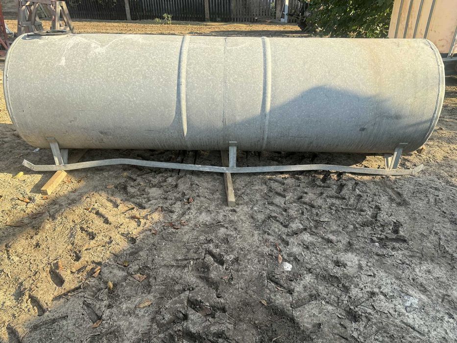 Beczka zbiornik na wodę 2000l bdb stan