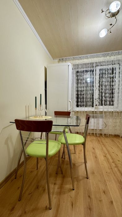 Здам подобово двокімнатну квартиру