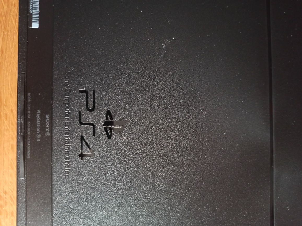 Konsola PlayStation 4 ps 4 + 2 pady