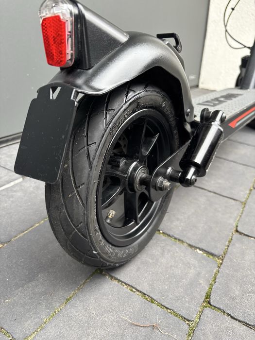 Hulajnoga elektryczna Ducati Pro 2 Evo – stan bardzo dobry!