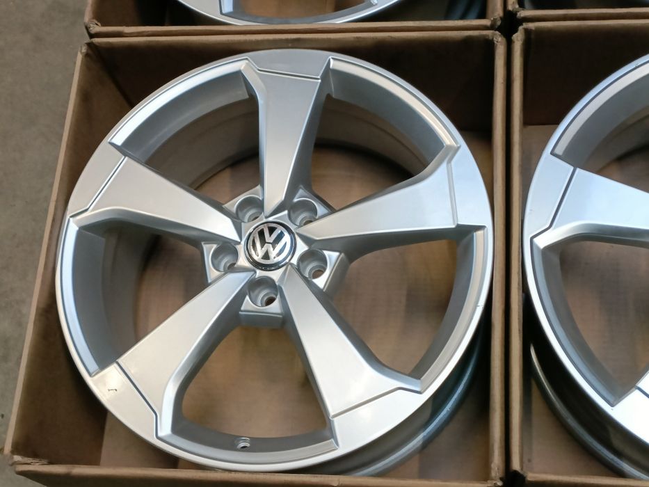 Alufelgi Felgi VW 19 cali 5x112 Golf Jetta Caddy T-Roc