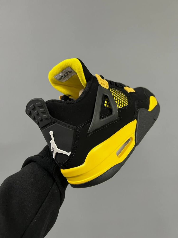 Nike Air Jordan 4 Retro ‘Thunder’ ,найк,джордан,еір джордан.