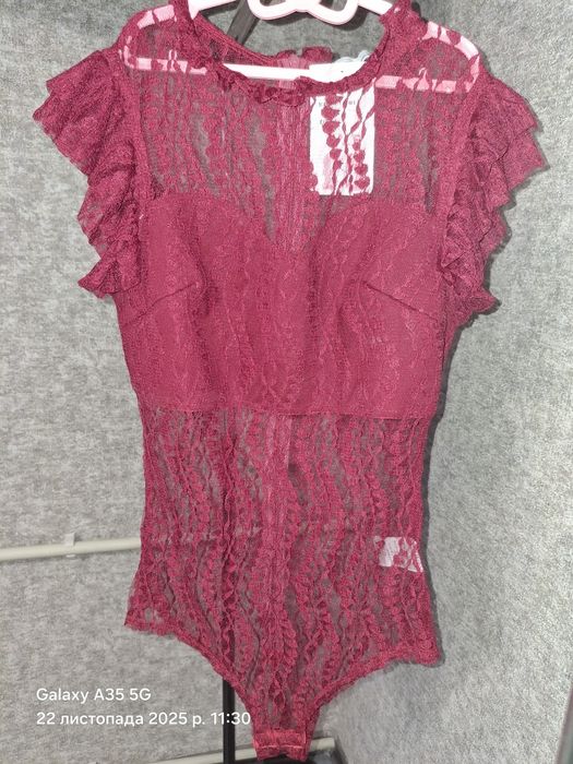 Бордовий  мережевий топ фірми Lucy Wang