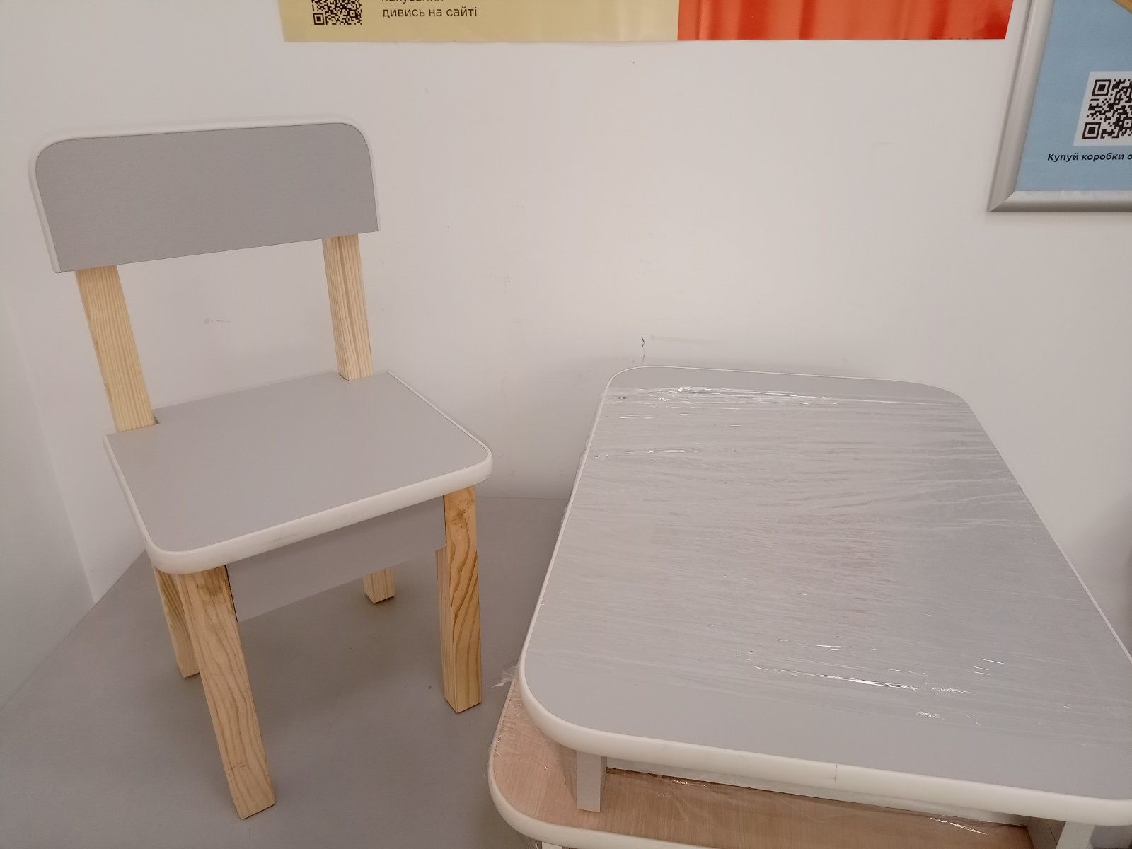 Детский столик и стульчик стіл і стілець детский стол и стул с полкой