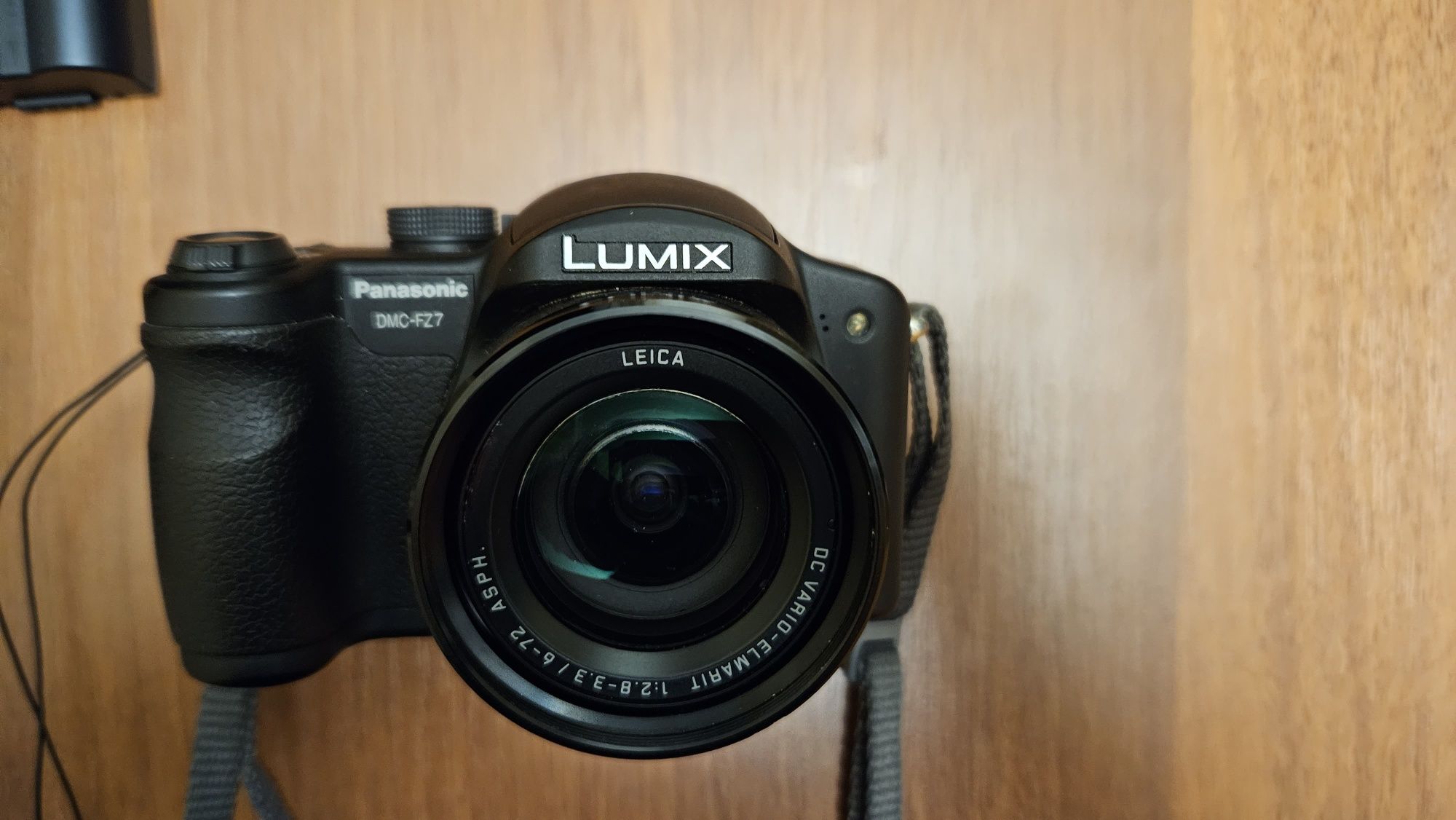 Фотоаппарат Panasonic Lumix FZ 7