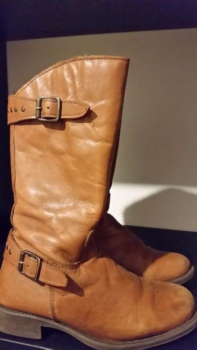 EXCELENTES| Botas camel em pele estilo cavaleiro N.34