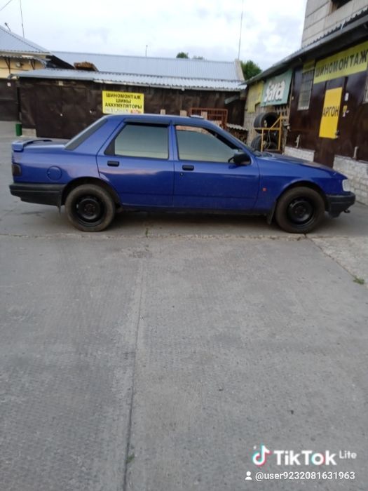 Продам Форд сиера 2литра