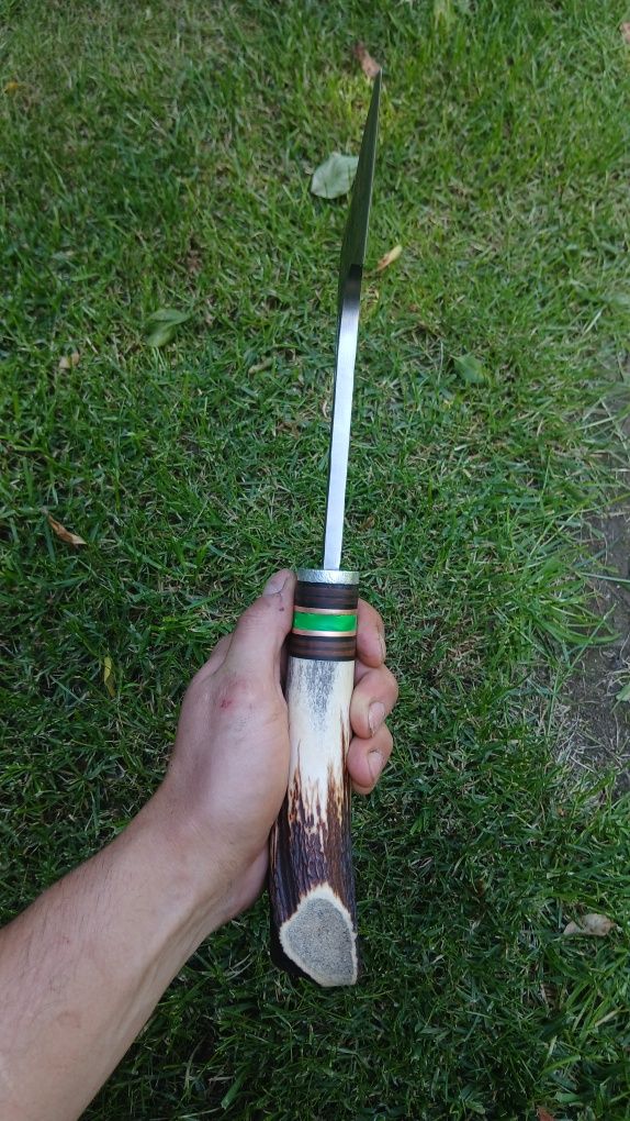 Ręcznie wykuty tomahawk Scagel. Toporek do lasu. Siekierka bushcraft