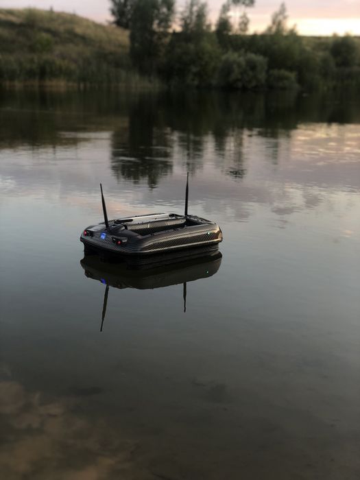 Lodka zanetowa carplounge rt4v3 z gps autopilot echosonda