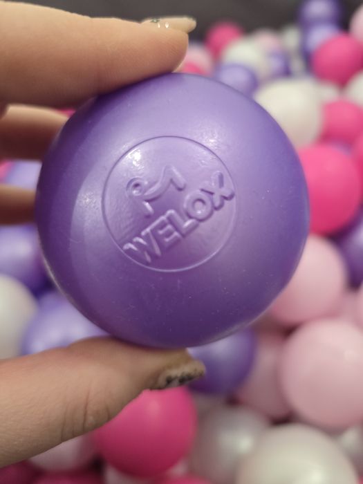 Basen z kulkami szary