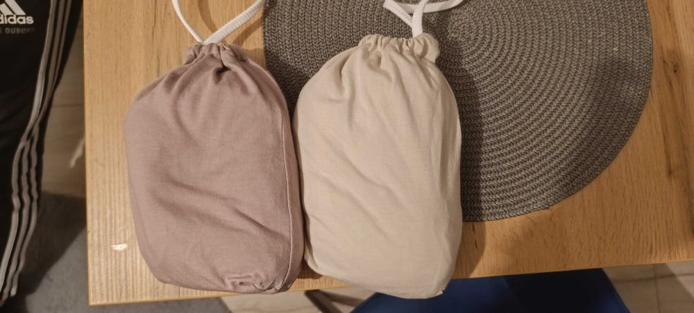 Łóżeczko niemowlęce z materacem