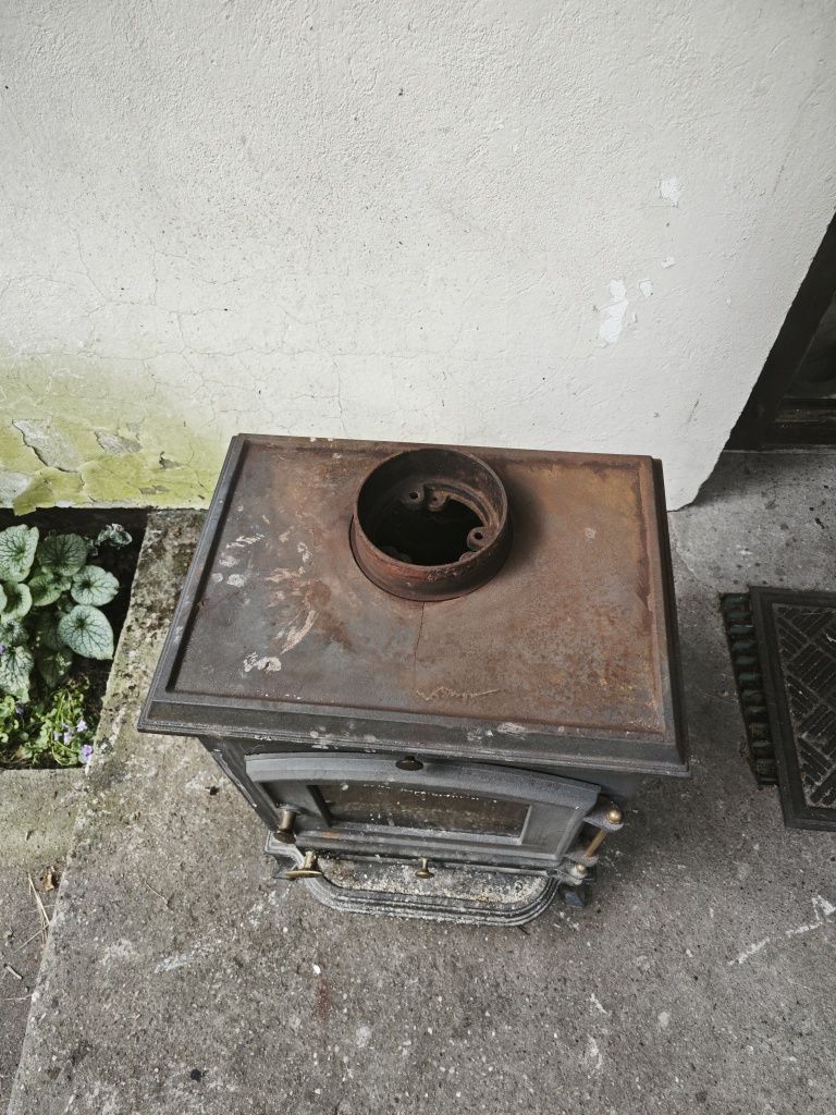 Koza, piec wolnostojący, kominek