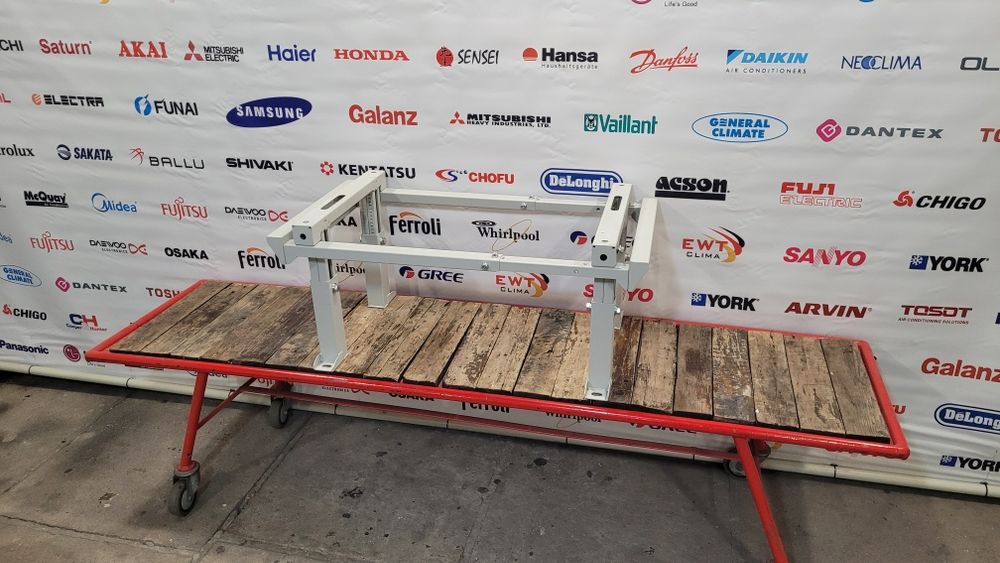 Стойка для кондиционера.