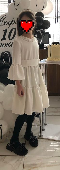 Плаття біле для дівчинки,на перше причастя