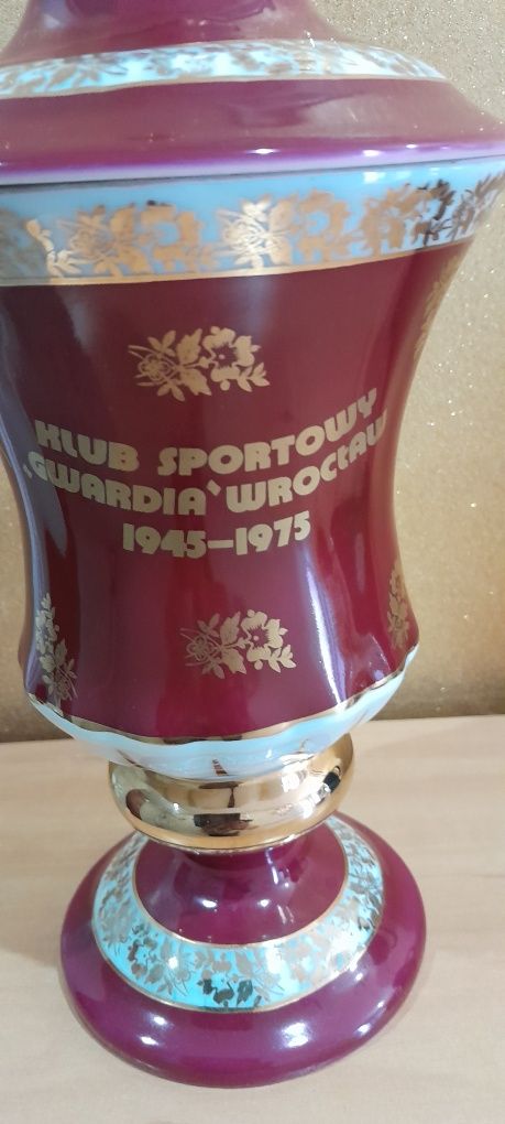 Kolekcionerski przedmiot gwardia Wrocław wazon lub puchar