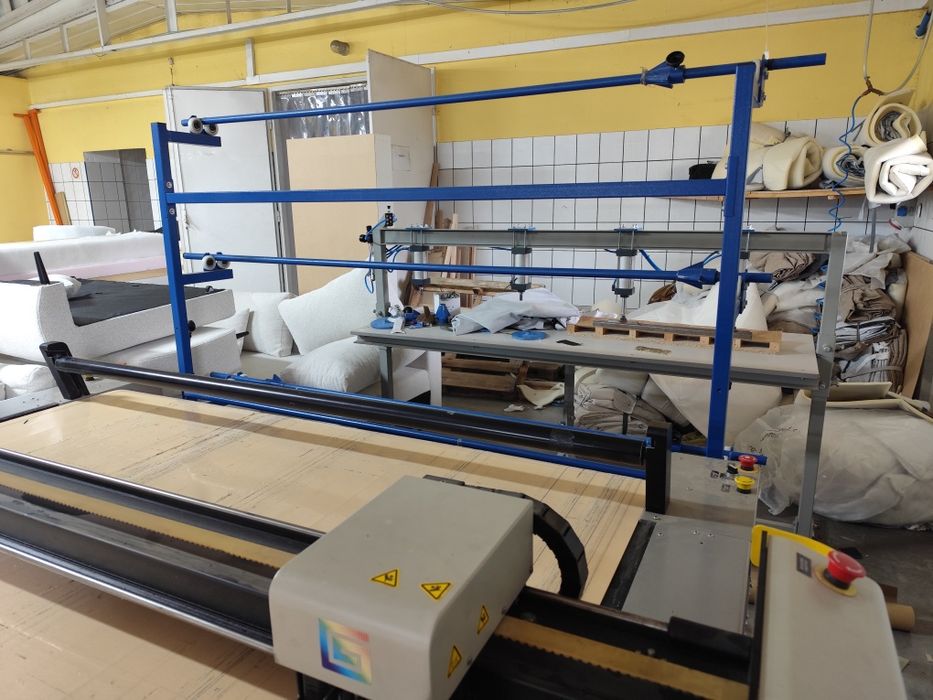 Cutter do cięcia tkanin Gerber DCS 3500 ploter