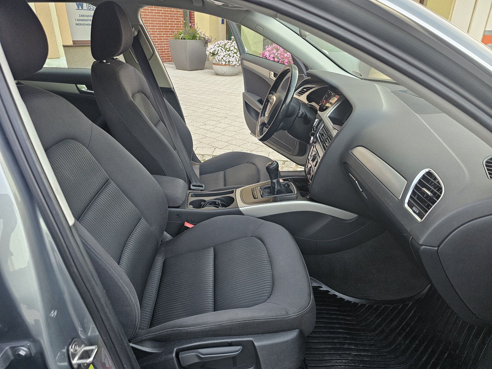 Ładna Zadbana/ 100% Sprawna/ Audi A4 b8/ Kombi/ 2009r/