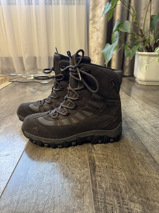 Трекінгові чоботи jack wolfskin 40,5р