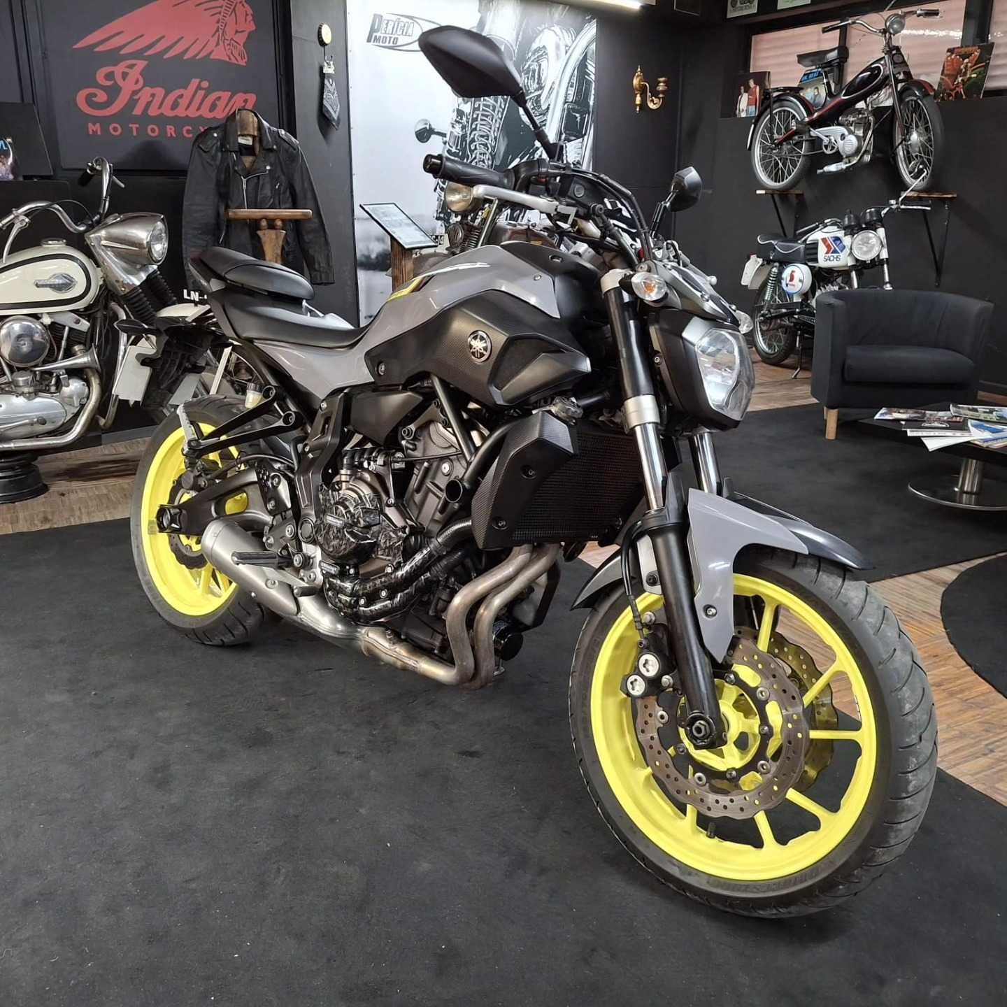 Yamaha MT 07 2016