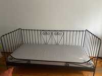 Łóżko metalowe Ikea z materacem