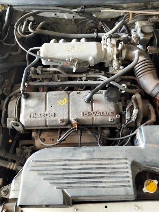 Mazda 323F para peças