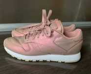 Rebook       novas