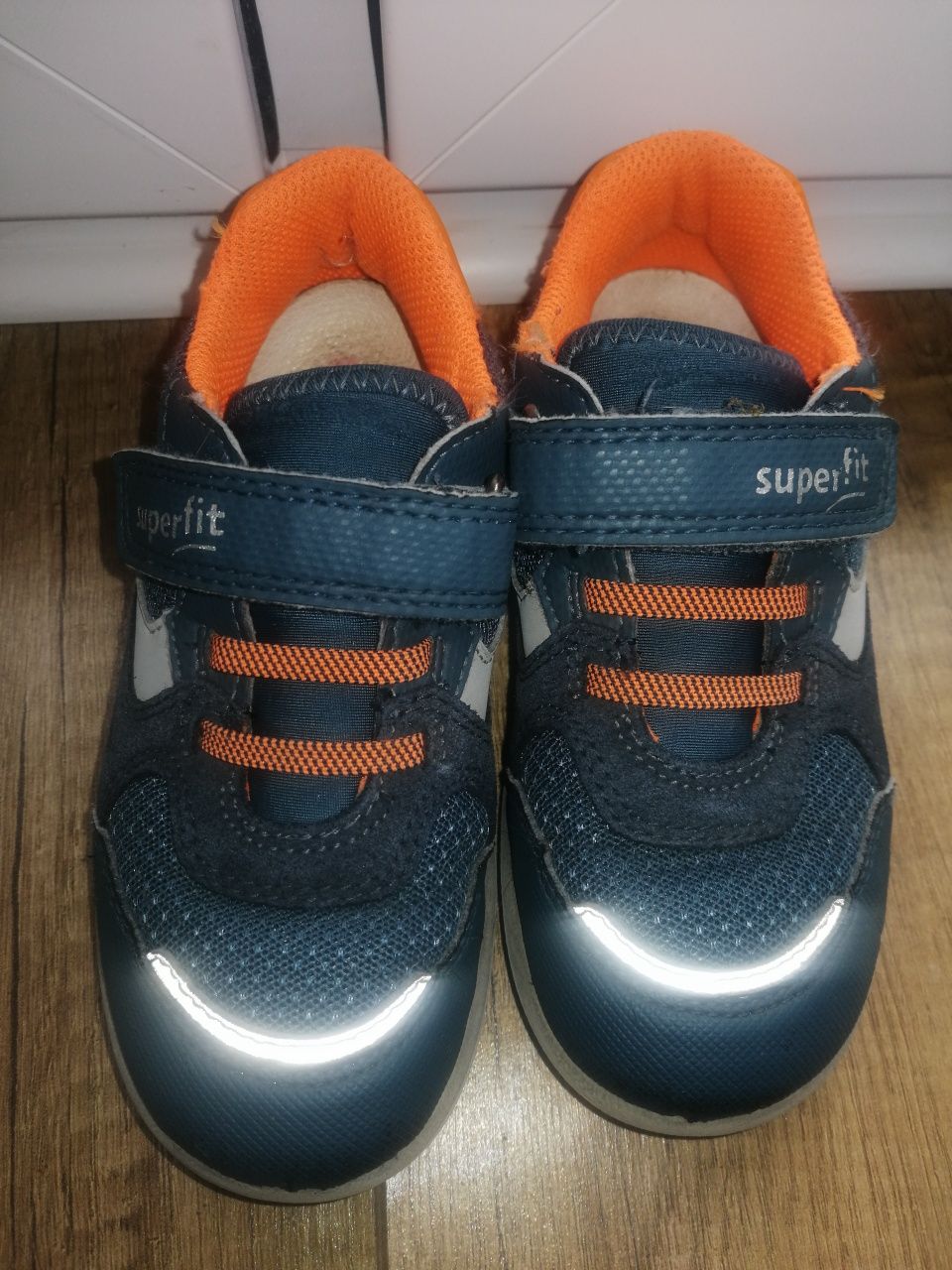 Adidasy chłopięce Super fit rozmiar 26
