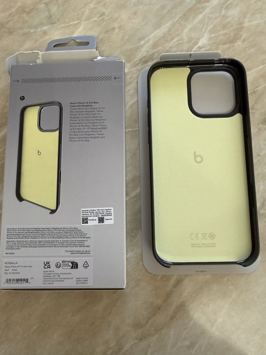 Продам оригінальний чохол Beats/Apple на айфон 16 Pro Max