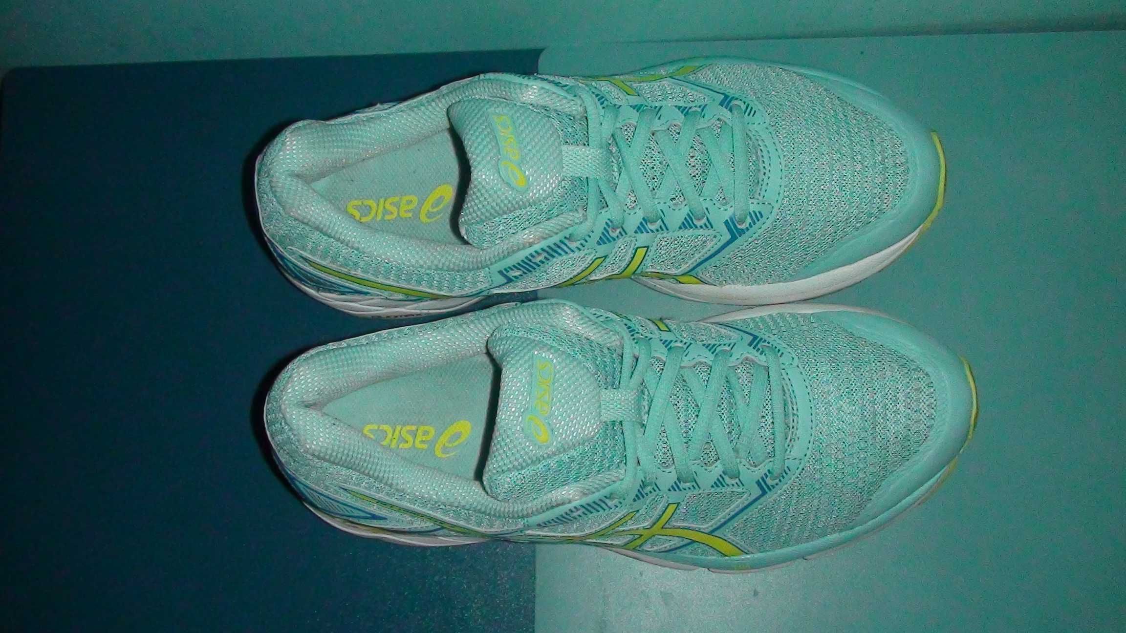 Asics Gel-Phoenix 8 - бігові кросівки