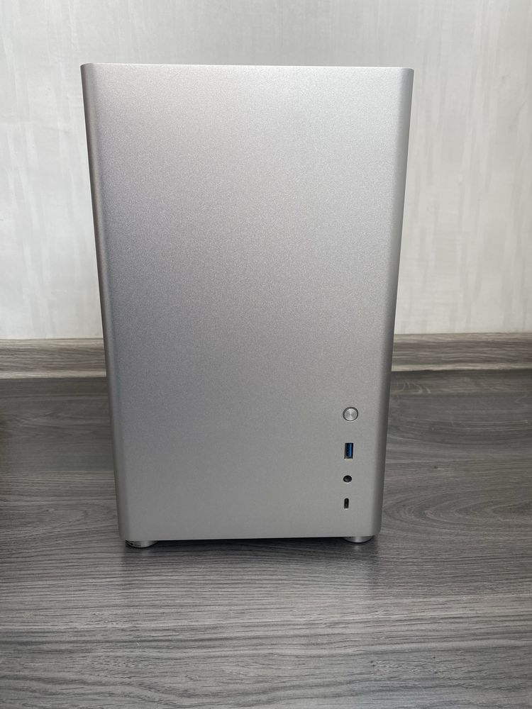 Корпус JONSBO D30 Silver (Micro-ATX, Mini-ITX, Mini DTX)