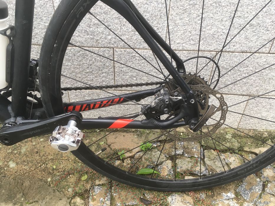 Bicicleta de estrada em bom estado geral