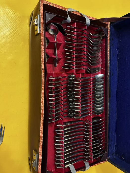 Faqueiro antigo completo com caixa