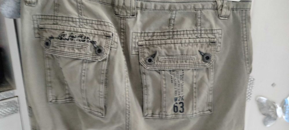 Spodenki szorty męskie marki Camp David Green