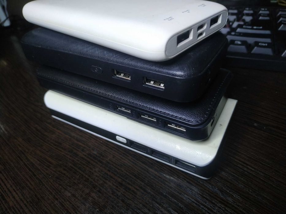 Повербанки на 10000 і 20000 mAh | В наявності 4 штуки | Powerbank