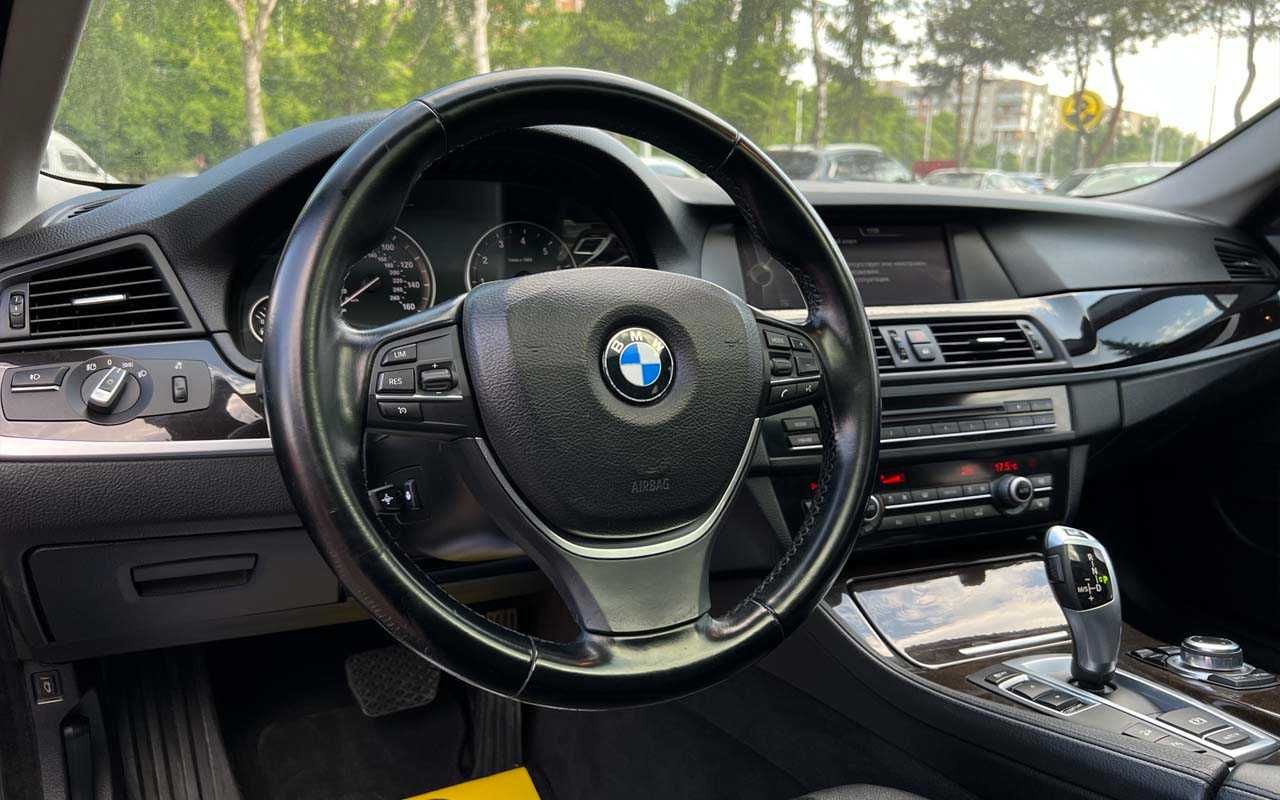 BMW 528 2013 року