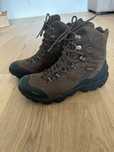 Nowe buty męskie trekkingowe ocieplane Oboz 44,5