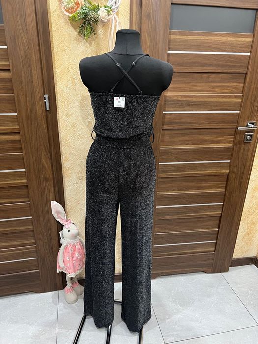 Nowy kombinezon blyszczacy XS Reserved