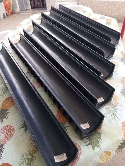 Caleira de chão em PVC
