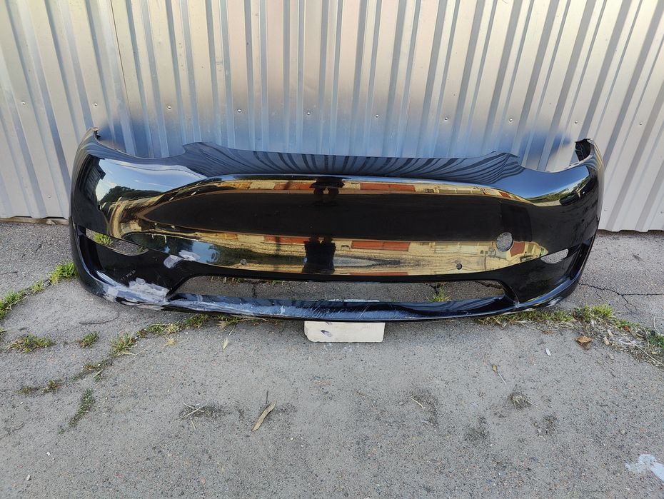 Бампер передний Tesla model Y