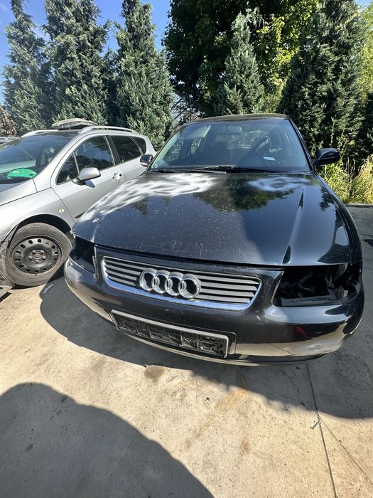 Zderzak przód Audi A3 8L Lift LZ9W kompletny Grill Audi A3