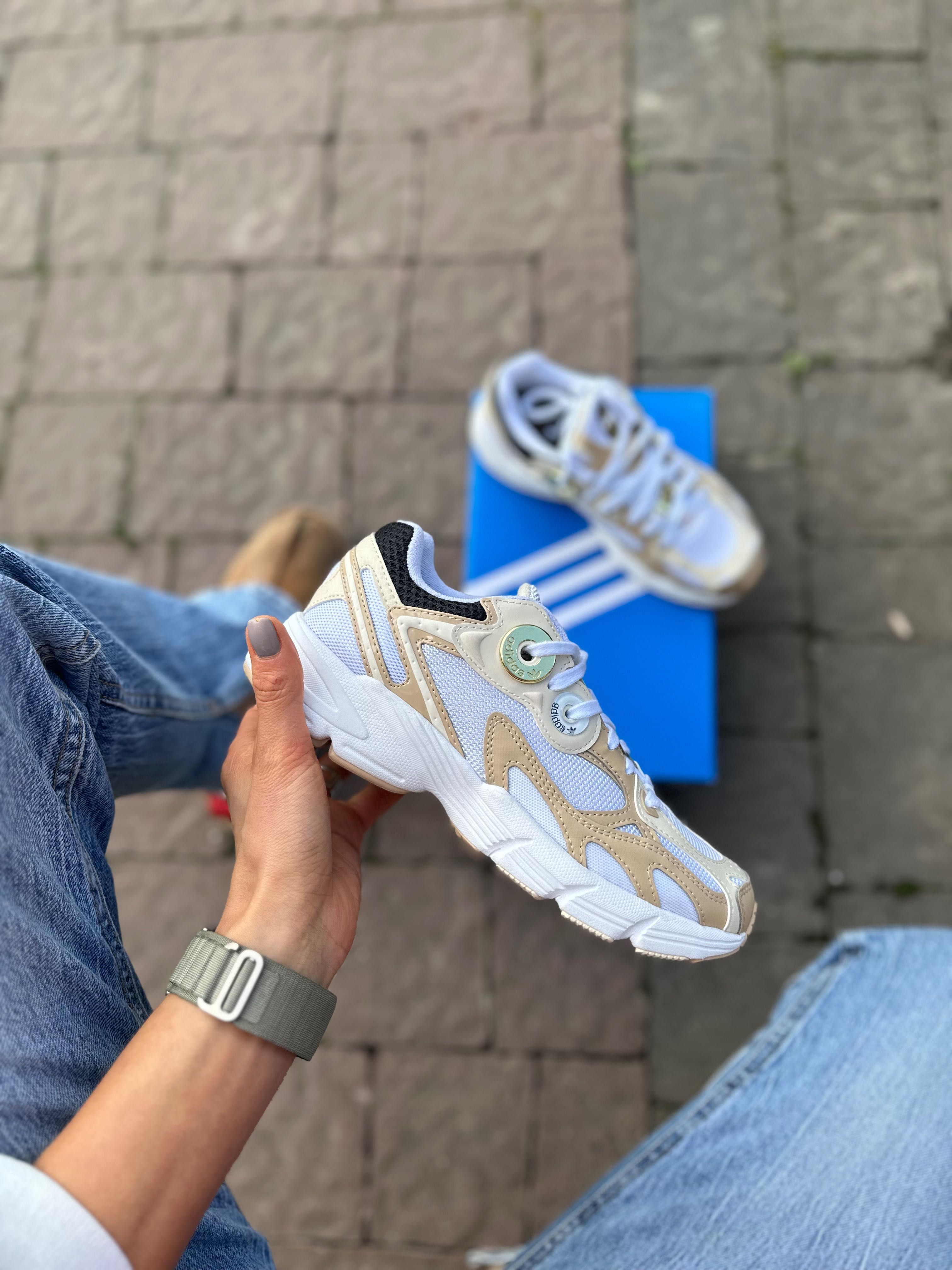 Оригінальні кросівки Adidas Astir W IF4831